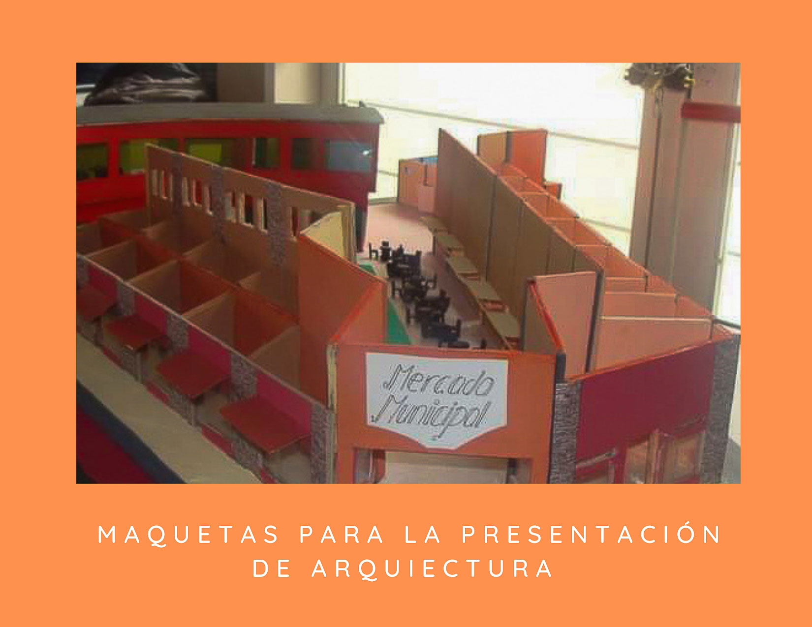 Estudiantes trabajando en construcci&oacute;n